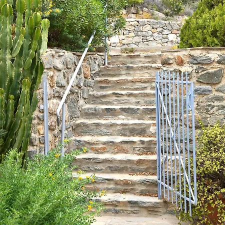 בית נופש La Syrosa *