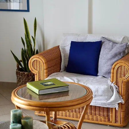 La Syrosa Vári